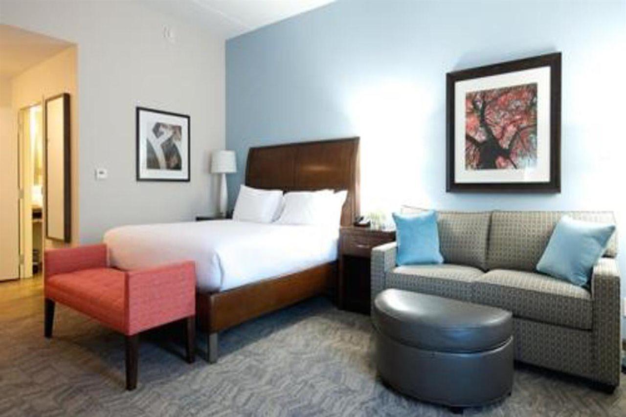 Hilton Garden Inn Hickory Exterior photo
